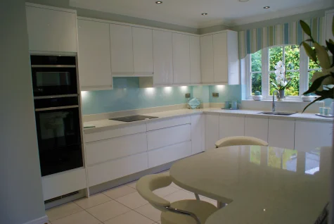 white gloss kitchen shepperton