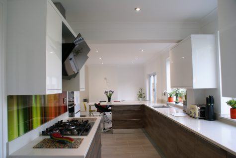 MODERN KITCHEN 