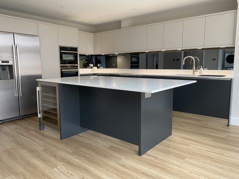 HANDLELESS KITCHEN