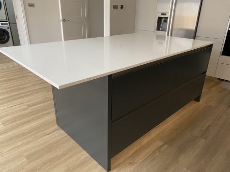 HANDLELESS KITCHEN