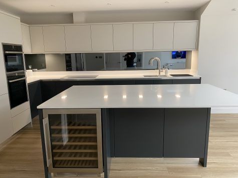 HANDLELESS KITCHEN